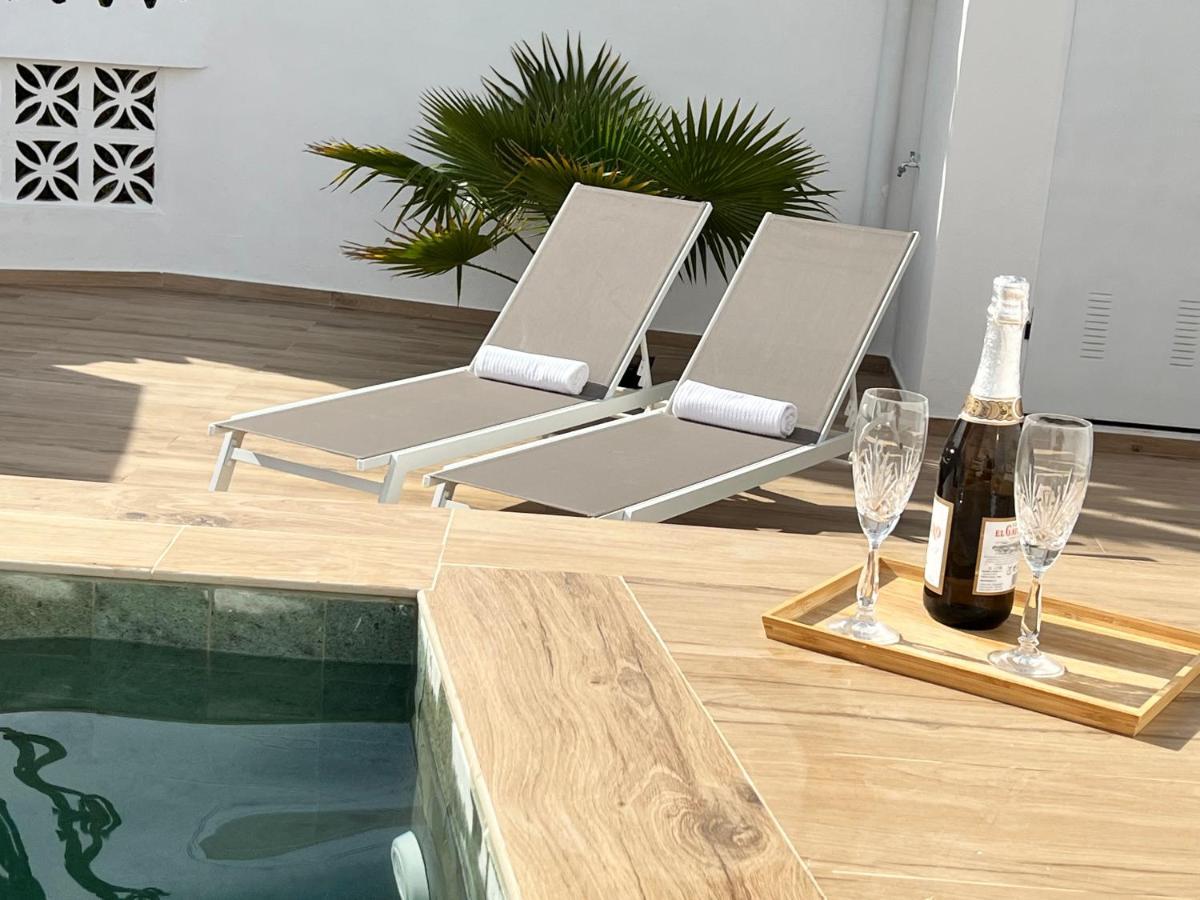 Karibu Beach & Pool Marbella Zewnętrze zdjęcie